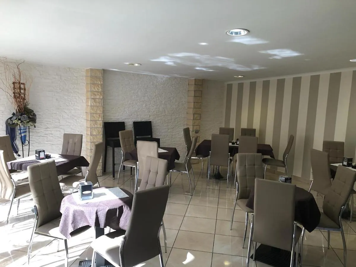 B&B Ramses Uta 0*,  Italien